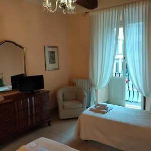appartamento-giulia-lucca.it-tuscanyhotel.com/