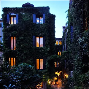 *** Hotel Flora Italië