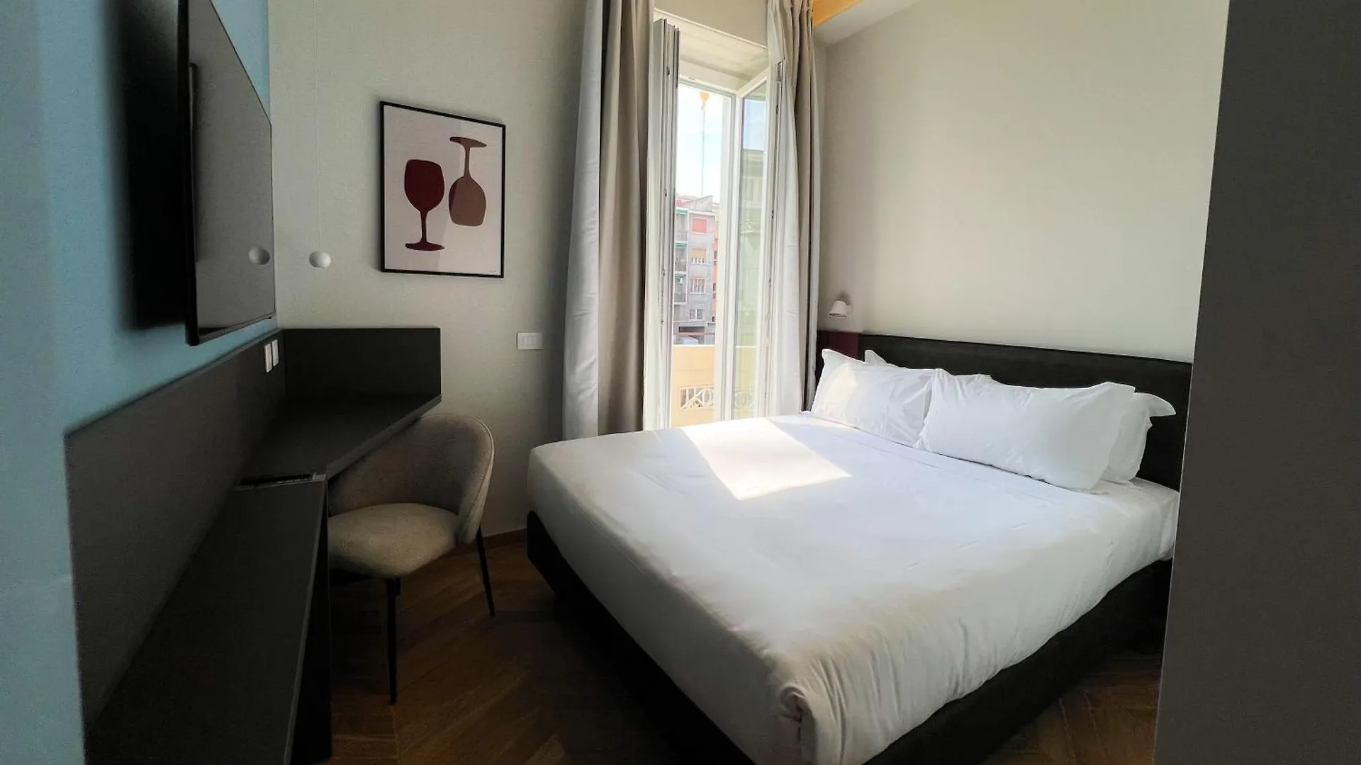 Hotel Rossovino Milano 2*, מילאנו