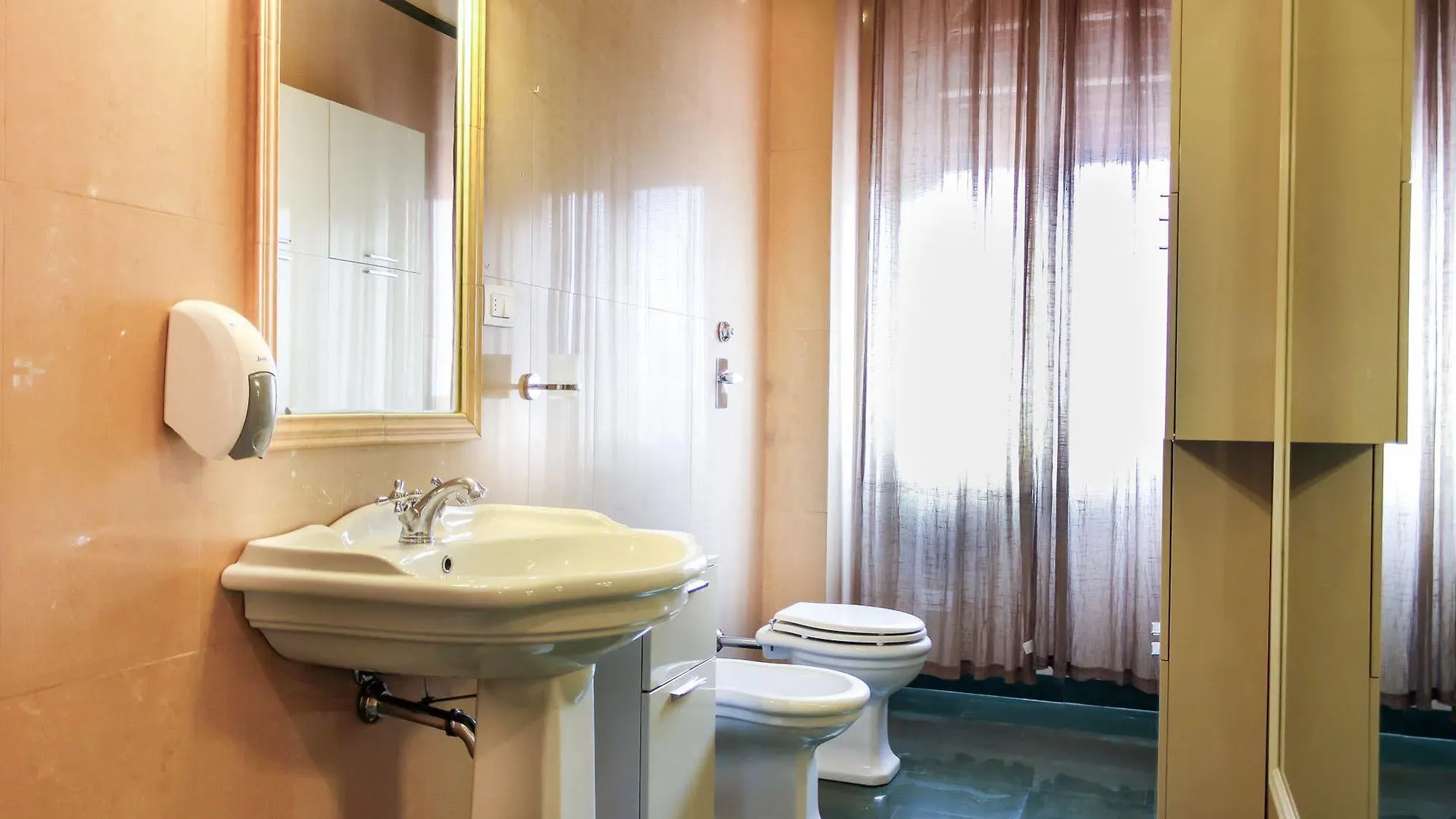 Hotel Rossovino Milano Italie