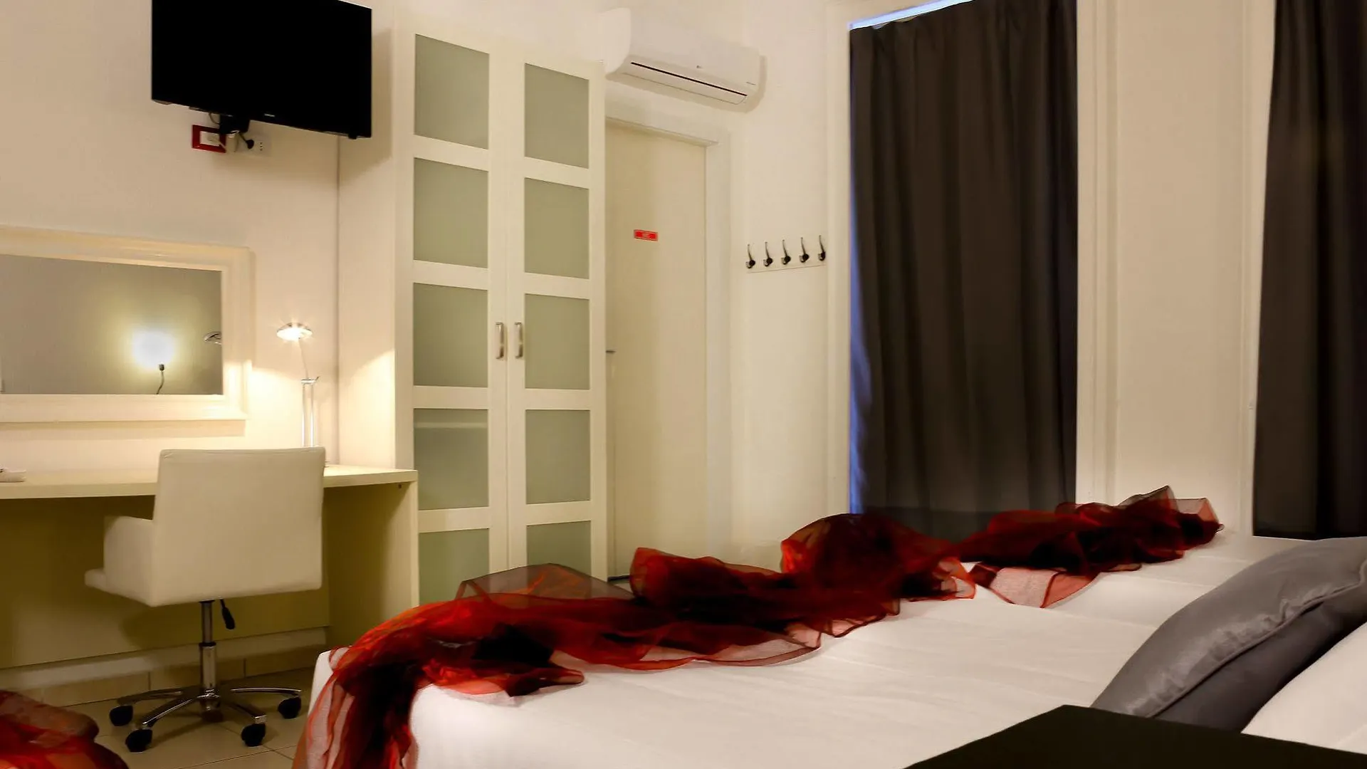 Hotel Rossovino Milano  Milan