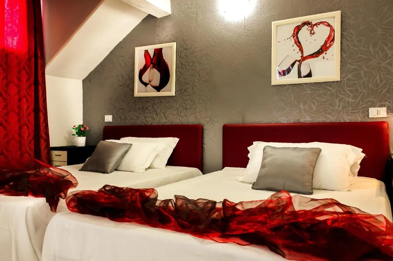 **  Hotel Rossovino Milano Itálie