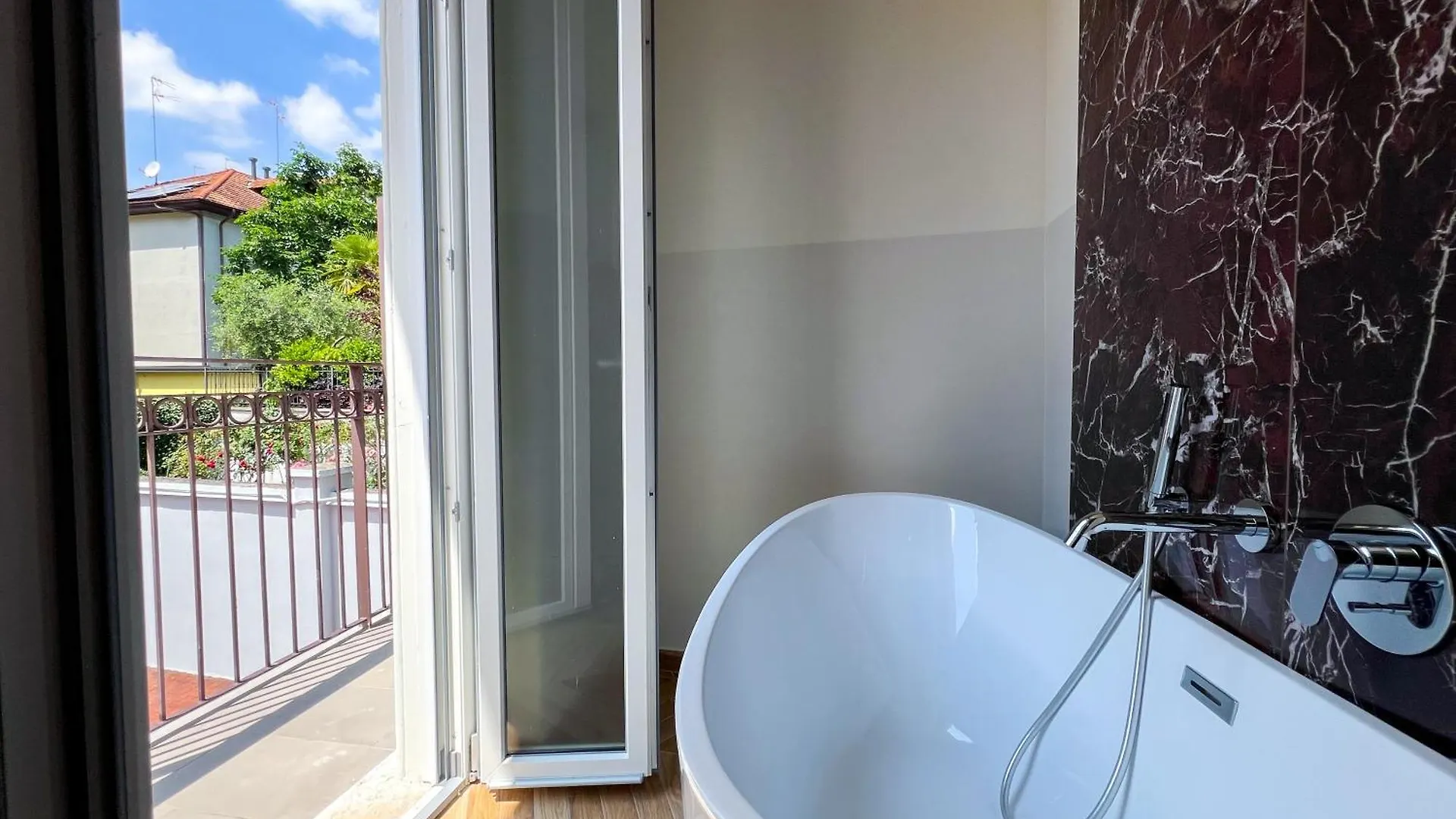 Hotel Rossovino Milano 2*,